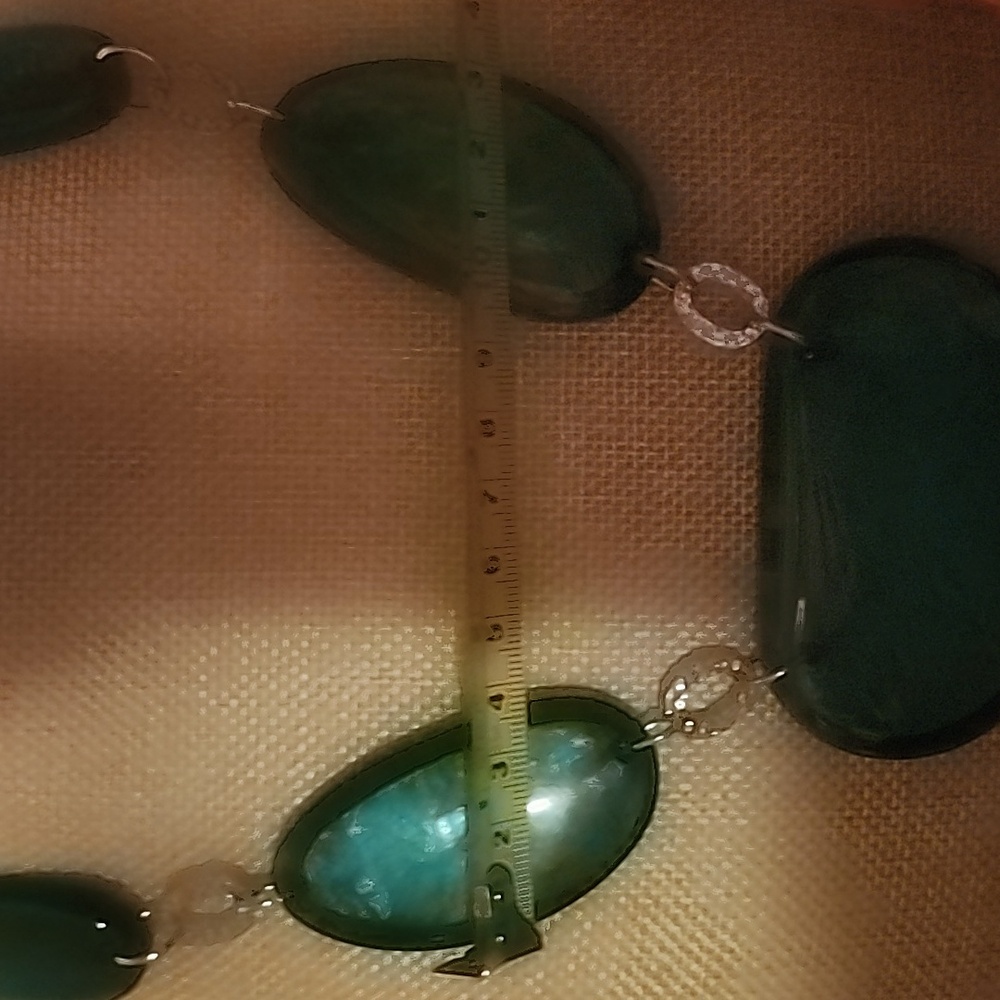 Elegant Green/ Torquoise  Statement Necklace From The 90's - Picture 6 of 7